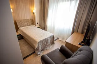 Beautiful 4 Rooms Apartment Herastrau - imagine 9