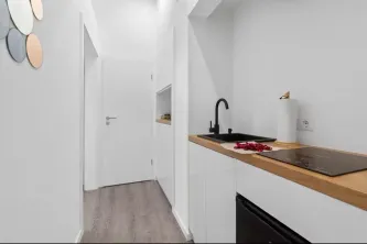 Renovated 2 Rooms Apartment Old Town - imagine 3