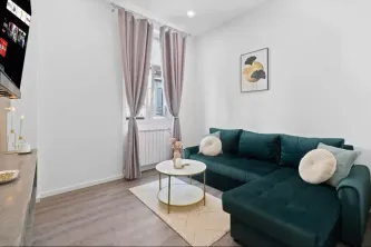Renovated 2 Rooms Apartment Old Town - imagine 12