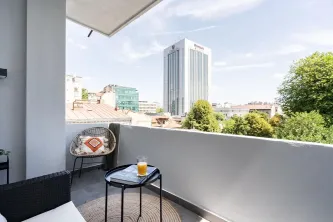 Piata Romana 3 Rooms Apartment - imagine 17