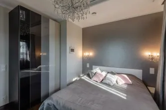 Unique Penthouse With a View to Lake - imagine 17