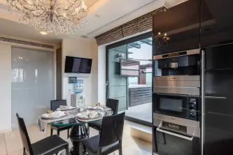 Penthouse Unic cu Vedere la Lacul Tei - imagine 13