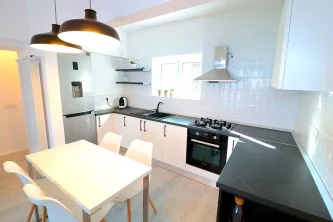 Modern 3 Rooms Apartment Piata Romana - imagine 12