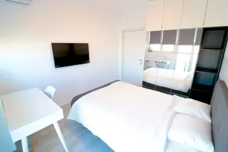 Modern 3 Rooms Apartment Piata Romana - imagine 21