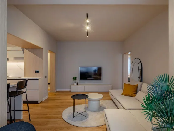 3 Rooms Apartment Parcul Curcului - imagine 1