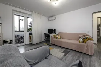 3 Rooms Apartment For Sale Stefan cel Mare - imagine 8