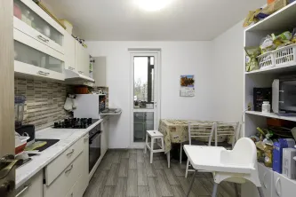 3 Rooms Apartment For Sale Stefan cel Mare - imagine 2