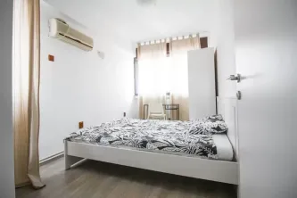 De Inchiriat 4 Camere Ultra Central - imagine 4
