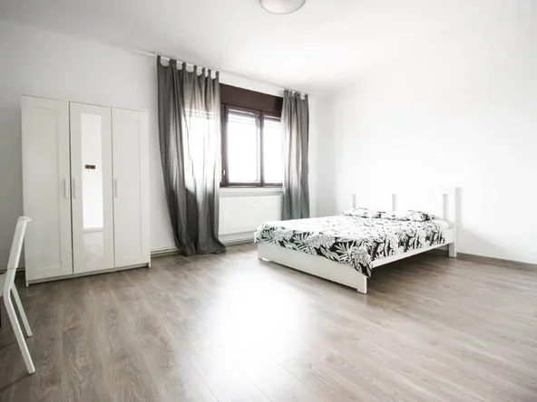 4 Rooms Central Apartment For Rent - imagine 1