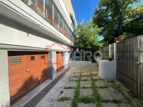 Vanzare jumatate vila arhitectura modernista Cotroceni garaje terasa 54mp - imagine 32