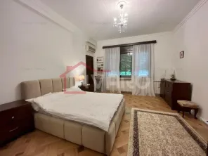 Vanzare jumatate vila arhitectura modernista Cotroceni garaje terasa 54mp - imagine 6