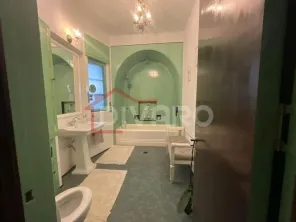 Vanzare jumatate vila arhitectura modernista Cotroceni garaje terasa 54mp - imagine 26