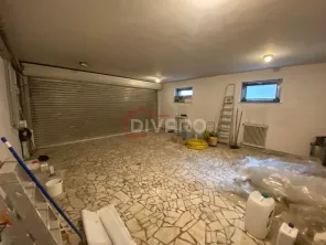 Vanzare/inchiriere vila douasprezece camere D+P+2 terasa garaj piscina Cotroceni - imagine 4