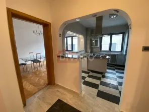 Vanzare/inchiriere vila douasprezece camere D+P+2 terasa garaj piscina Cotroceni - imagine 19