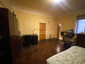 Vanzare garsoniera parter vila D+P+2 Cotroceni metrou Eroilor - imagine 6