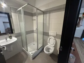 Garsonieră superba, luminoasa, cu terasa generoasa si parcare subterana – Complex Serena, sector 5 - imagine 11