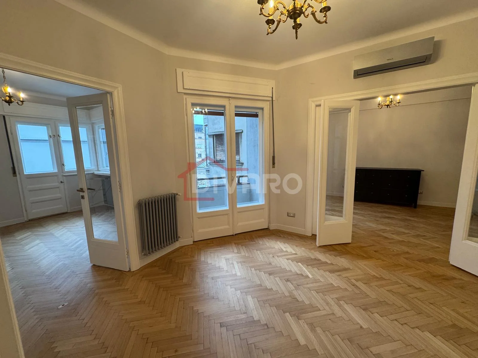 Inchiriere apartament trei camere renovat lux ideal firma/rezidenta Piata Amzei - imagine 1
