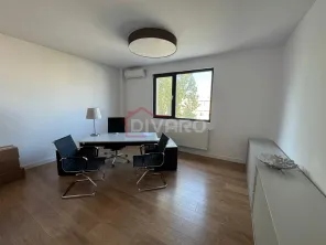 Inchiriere camera 28mp cladire de birouri D+P+3+M lift Titulescu Piata Victoriei