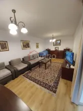 Vanzare proprietate cu doua case si intrari separate curte Giulesti - imagine 8