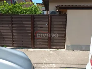 Vanzare proprietate cu doua case si intrari separate curte Giulesti - imagine 17