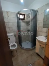 Vanzare proprietate cu doua case si intrari separate curte Giulesti - imagine 24