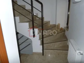 Inchiriere vila P+2+M cu 6 camere constructie 2008 ideal clinica stomatologica - imagine 17