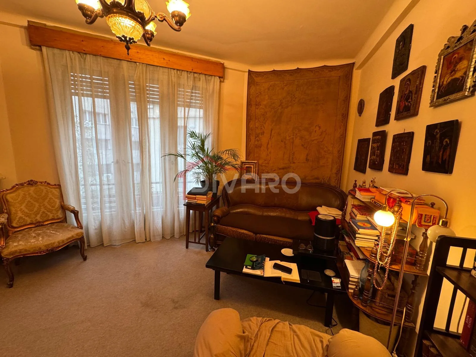 Vanzare apartament doua camere Universitate metrou perfect pentru Airbnb - imagine 1