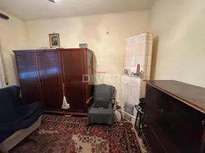 Vanzare apartament patru camere in vila cartierul Armenesc curte - imagine 6