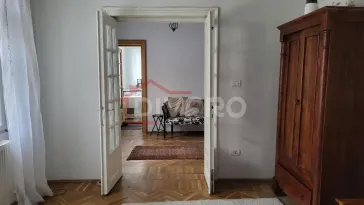 Inchiriere casa doua camere renovata curte 100mp Cotroceni metrou Eroilor - imagine 13