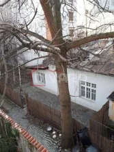 Inchiriere casa doua camere renovata curte 100mp Cotroceni metrou Eroilor - imagine 2