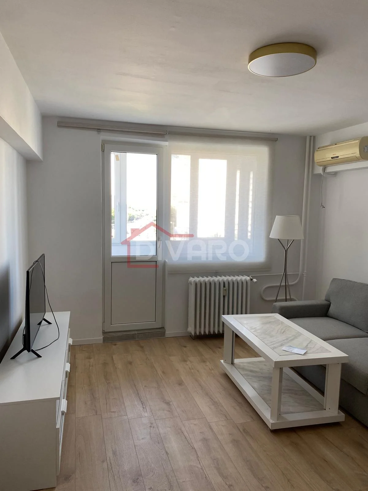 Inchiriere apartament doua camere balcon generos Obor piata metrou - imagine 1