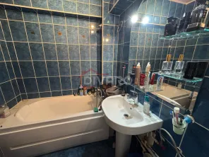 Vanzare apartament decomandat patru camere parcare Crangasi piata metrou - imagine 6