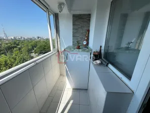 Vanzare apartament decomandat patru camere parcare Crangasi piata metrou - imagine 14