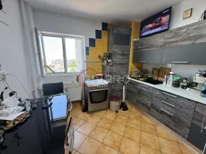 Vanzare apartament decomandat patru camere parcare Crangasi piata metrou - imagine 10