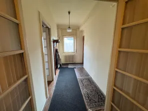 Vanzare apartament patru camere in vila cartierul Armenesc curte - imagine 12