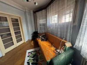 Vanzare apartament patru camere in vila cartierul Armenesc curte - imagine 5
