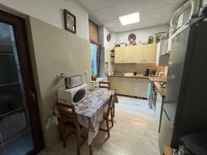 Vanzare apartament 4 camere in vila interbelica terasa curte intrare separata Cotroceni Romniceanu - imagine 10