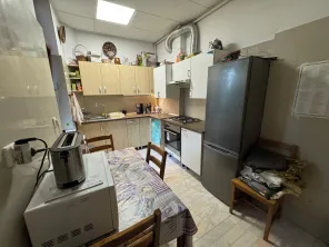 Vanzare apartament 4 camere in vila interbelica terasa curte intrare separata Cotroceni Romniceanu - imagine 11