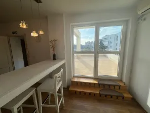 Inchiriere apartament in vila terasa generoasa 30mp imobil 2002 Cotroceni metrou Eroilor - imagine 4