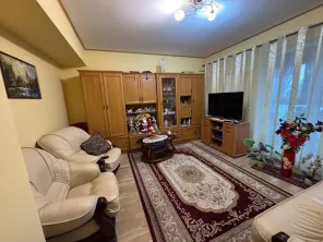 Apartament decomandat, luminos, cu 2 balcoane | Zona Ferdinand – Obor | 83mp - imagine 3