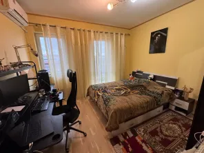 Apartament decomandat, luminos, cu 2 balcoane | Zona Ferdinand – Obor | 83mp - imagine 6