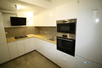 Inchiriere apartament 3 camere Universitate, bloc nou - imagine 19