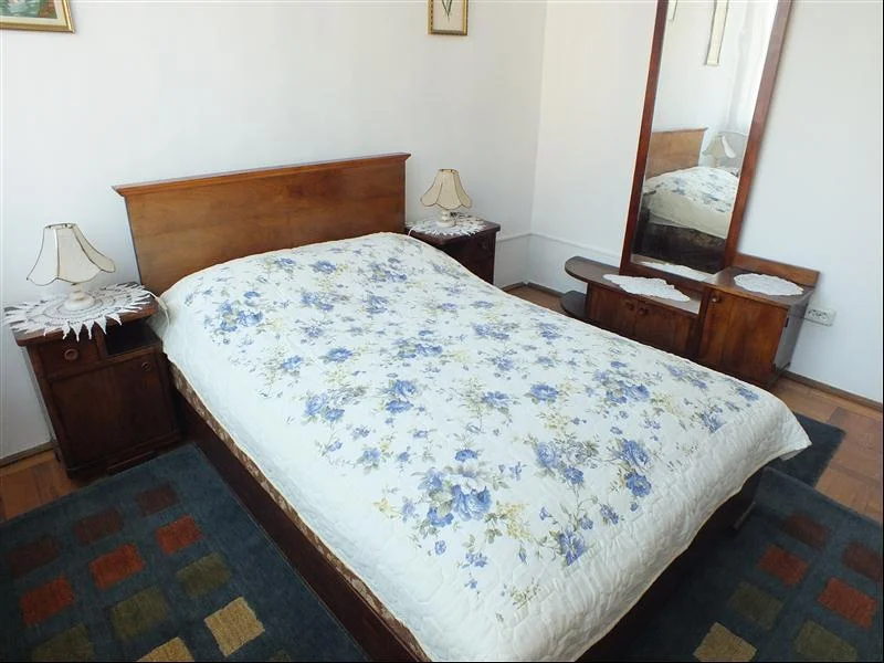 Inchiriere apartament 3 camere Romana - imagine 1