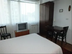 Inchiriere apartament 3 camere Romana - imagine 10