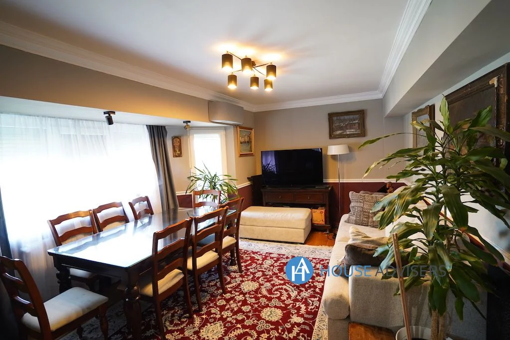 Vanzare apartament 4 camere Universitate - imagine 1