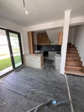 Vanzare apartament Tunari 3 Camere P+2, 138000 +TVA - imagine 2