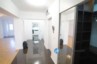 Inchiriere apartament 4 camere Universitate - imagine 11