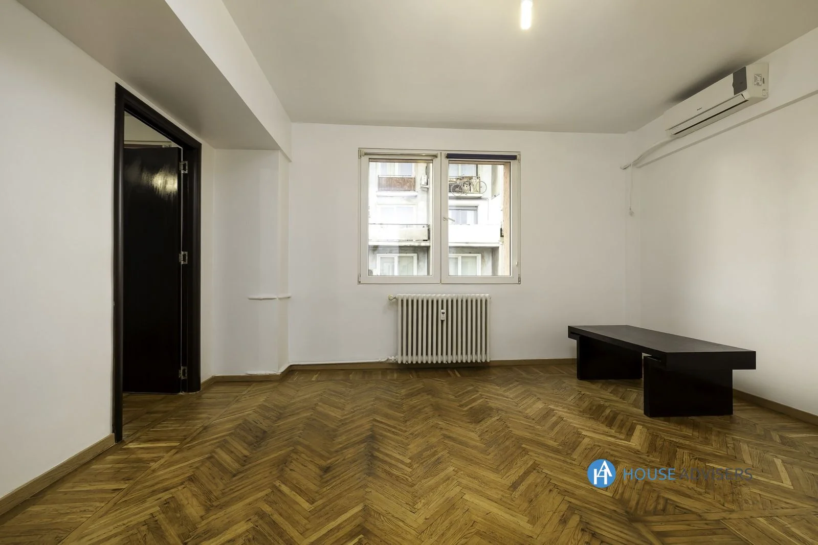 Vanzare apartament 2 camere Natiunile Unite - imagine 1