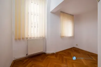 Inchiriere casa 5 camere Romana - imagine 8