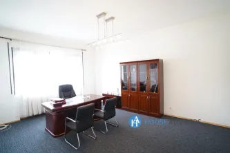 Inchiriere apartament 5 camere  in vila Romana - imagine 4